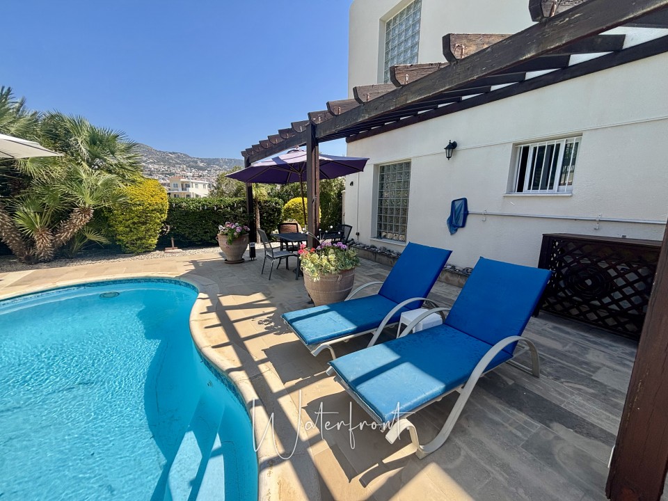 Apartment For Sale  in  Peyia