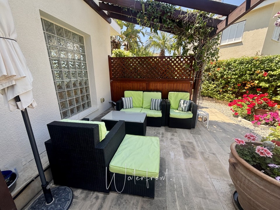 Apartment For Sale  in  Peyia