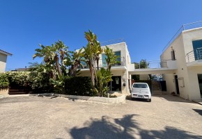 Apartment For Sale  in  Peyia