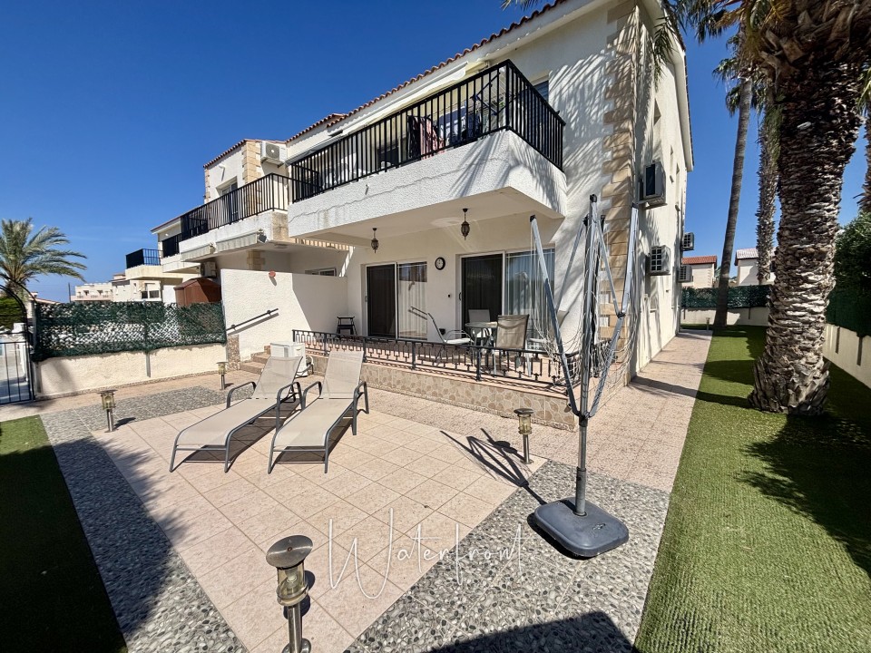 Apartment For Sale  in  Tombs of the Kings