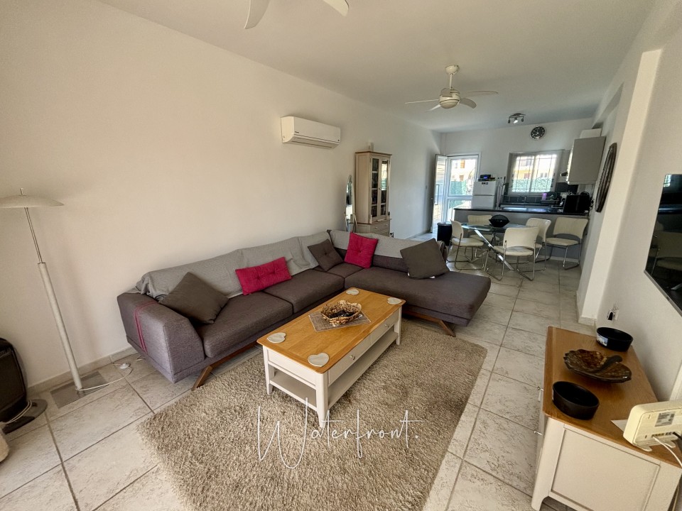 Apartment For Sale  in  Tombs of the Kings