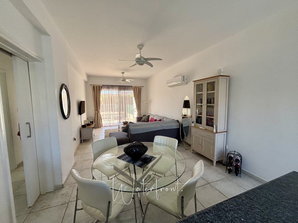 Apartment For Sale  in  Tombs of the Kings
