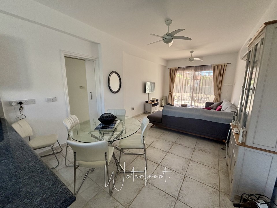 Apartment For Sale  in  Tombs of the Kings