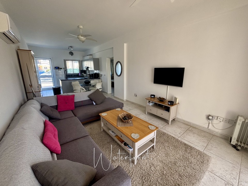 Apartment For Sale  in  Tombs of the Kings