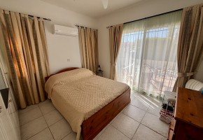 Apartment For Sale  in  Tombs of the Kings