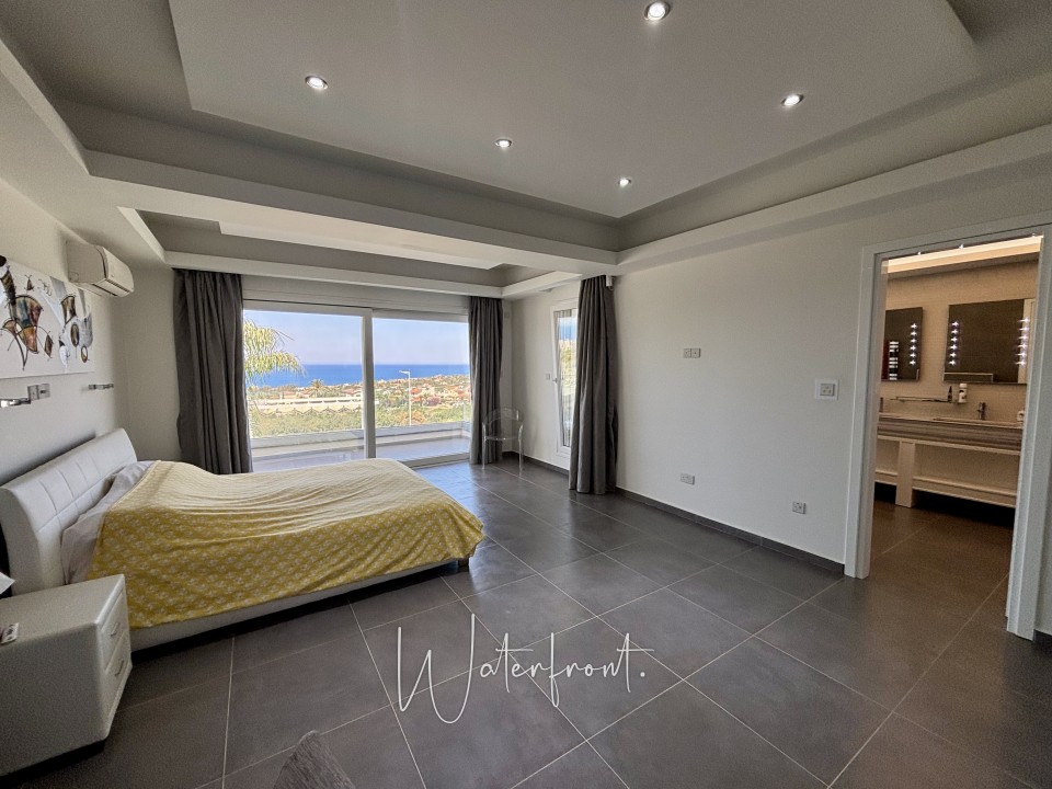 Detached Villa For Sale  in  Sea Caves - St.George