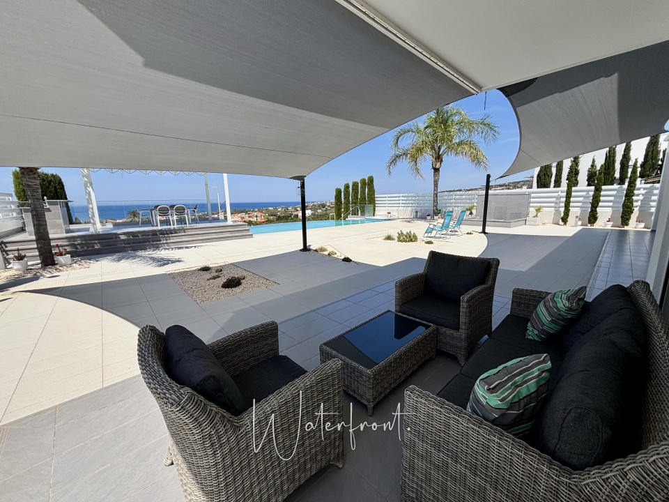 Detached Villa For Sale  in  Sea Caves - St.George