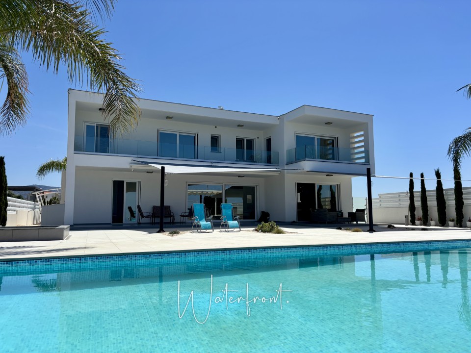 Detached Villa For Sale  in  Sea Caves - St.George