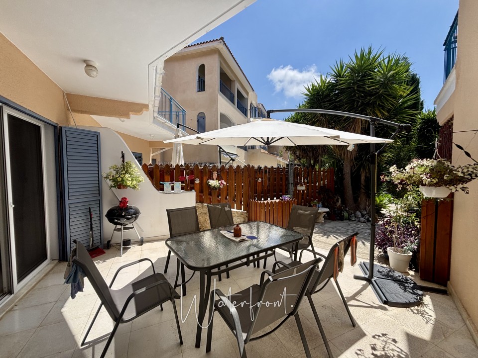 Semi Detached Villa For Sale  in  Universal