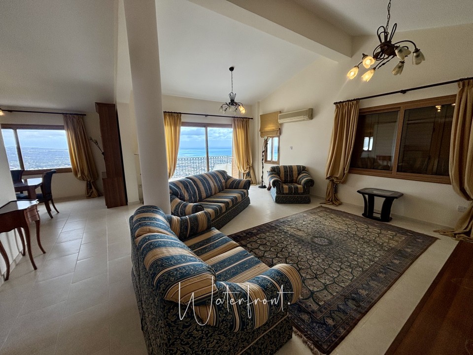 Detached Villa For Sale  in  Peyia