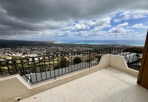 Detached Villa For Sale  in  Peyia