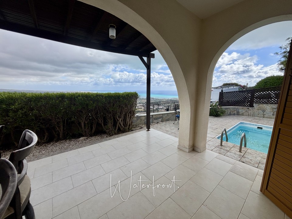 Detached Villa For Sale  in  Peyia
