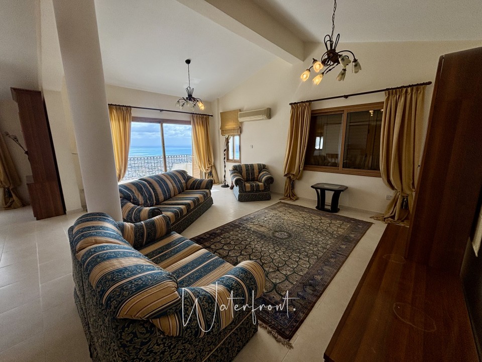 Detached Villa For Sale  in  Peyia