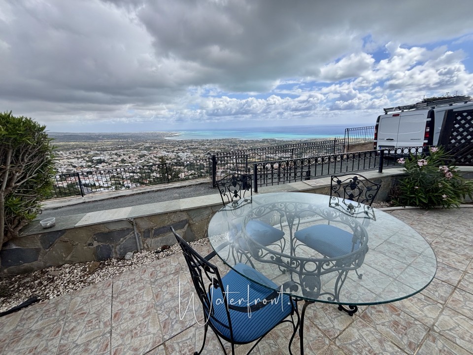 Detached Villa For Sale  in  Peyia