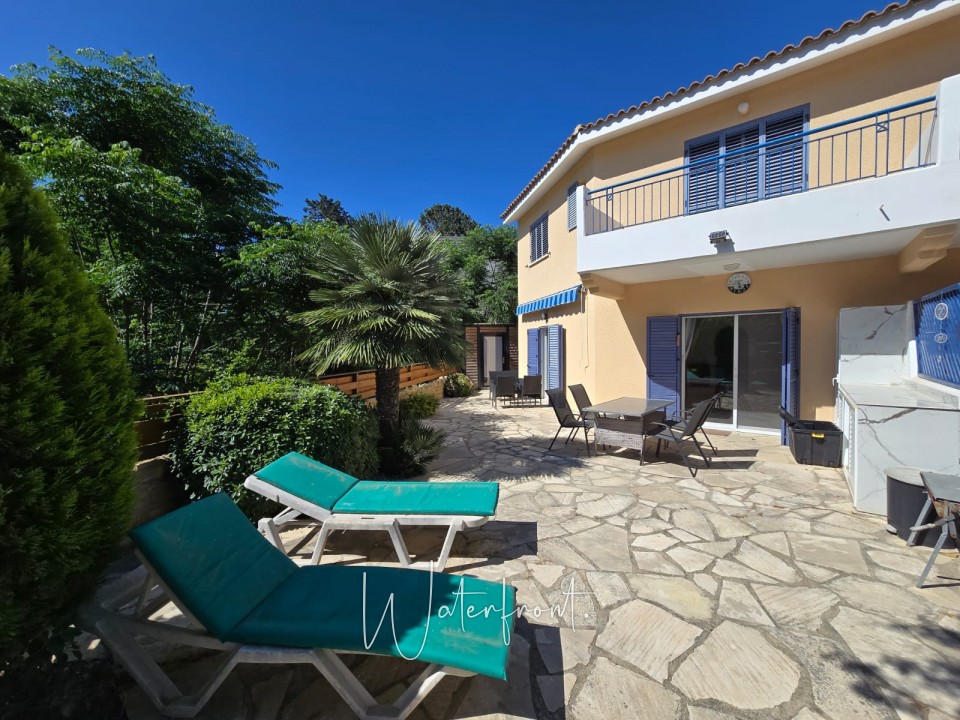 Semi Detached Villa For Sale  in  Universal