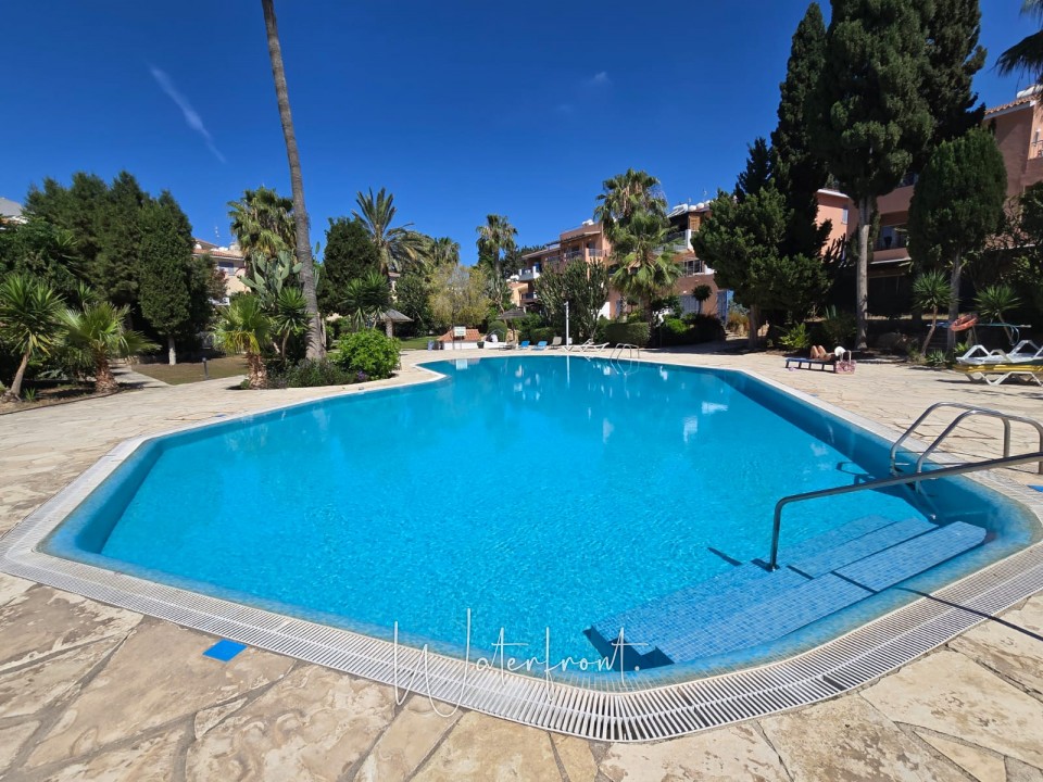 Semi Detached Villa For Sale  in  Universal