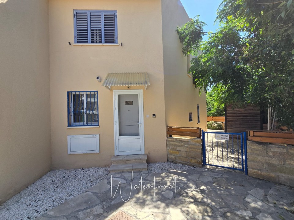 Semi Detached Villa For Sale  in  Universal