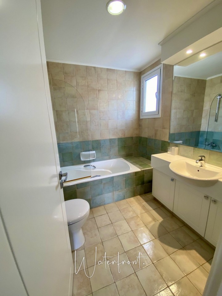 Detached Villa For Sale  in  Coral Bay