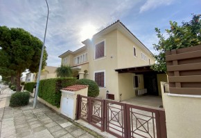 Detached Villa For Sale  in  Coral Bay