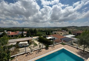 Detached Villa For Sale  in  Stroumpi