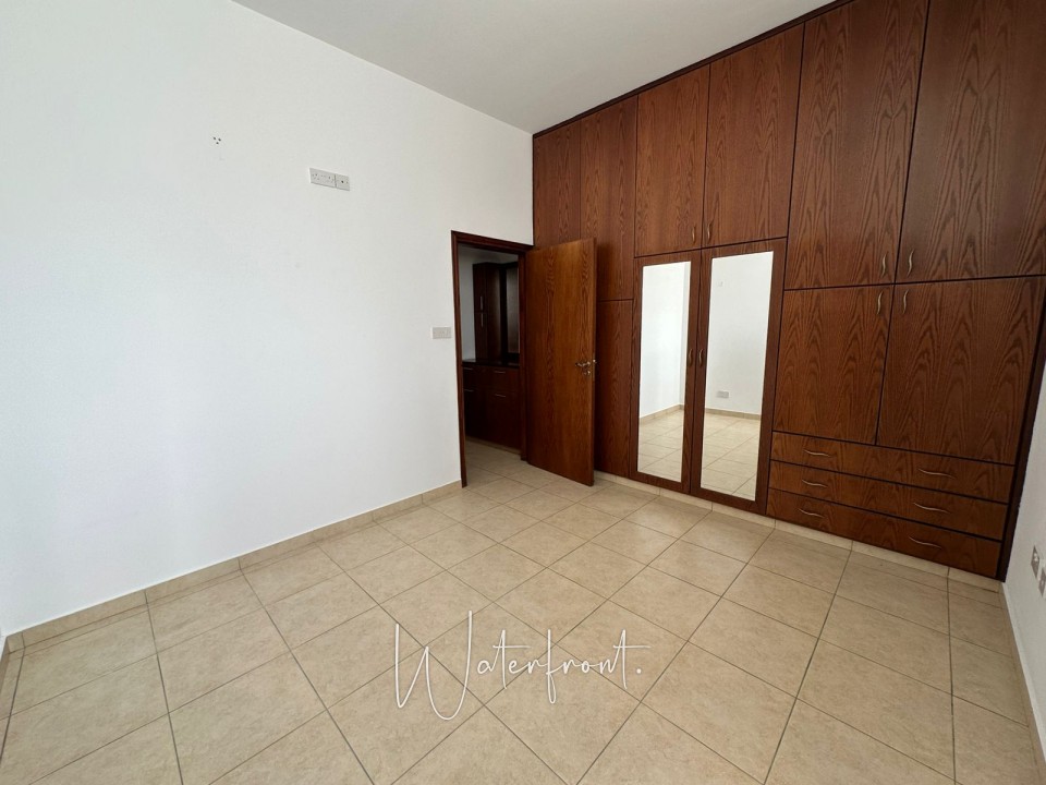 Detached Villa For Sale  in  Stroumpi