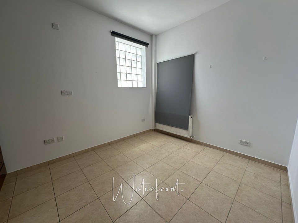 Detached Villa For Sale  in  Stroumpi