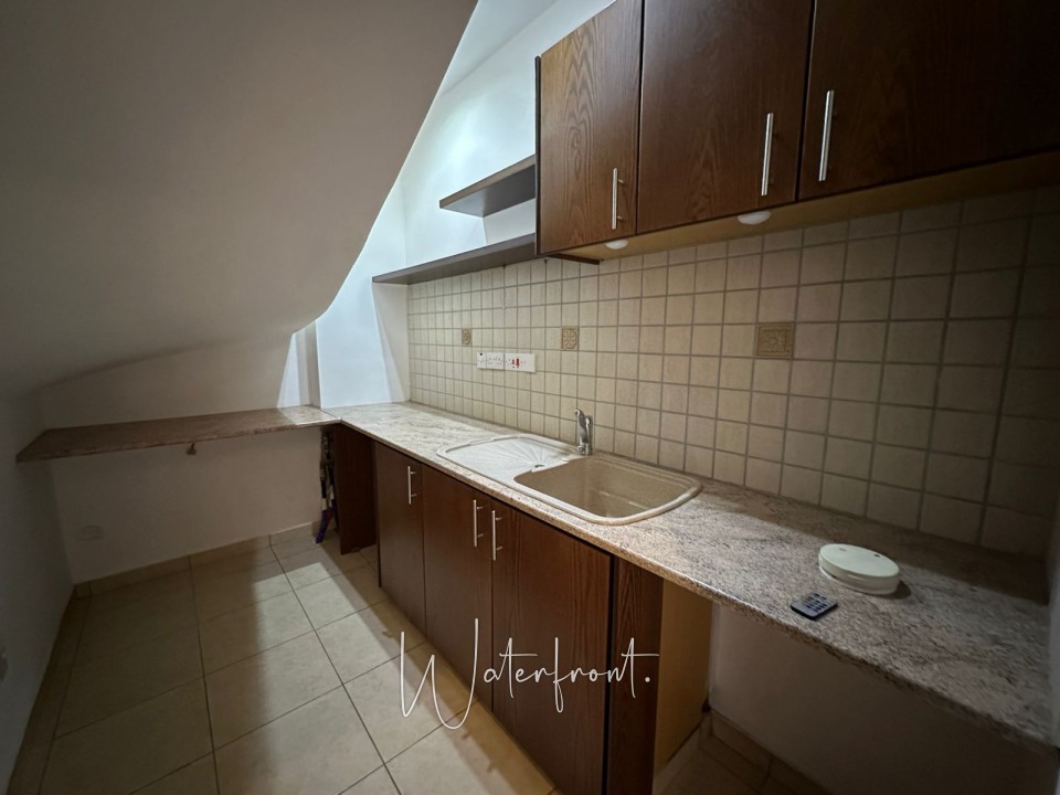 Detached Villa For Sale  in  Stroumpi