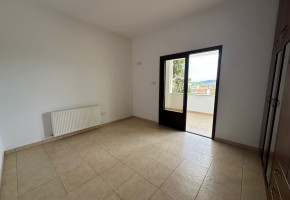 Detached Villa For Sale  in  Stroumpi