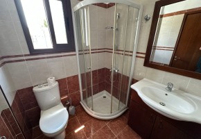 Detached Villa For Sale  in  Stroumpi