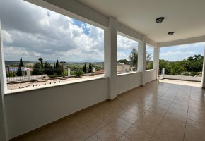 Detached Villa For Sale  in  Stroumpi