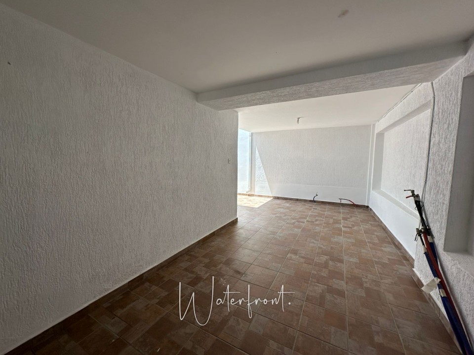 Detached Villa For Sale  in  Stroumpi
