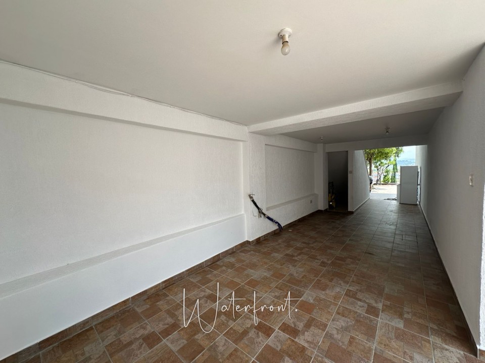 Detached Villa For Sale  in  Stroumpi