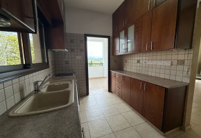 Detached Villa For Sale  in  Stroumpi