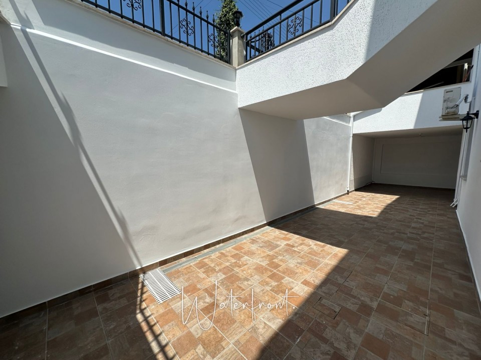 Detached Villa For Sale  in  Stroumpi