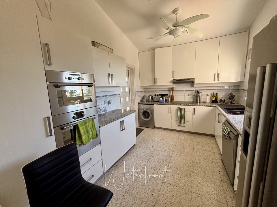 Detached Villa For Sale  in  Kamares - Tala