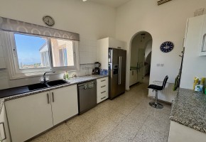 Detached Villa For Sale  in  Kamares - Tala