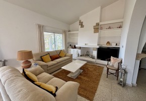 Detached Villa For Sale  in  Kamares - Tala
