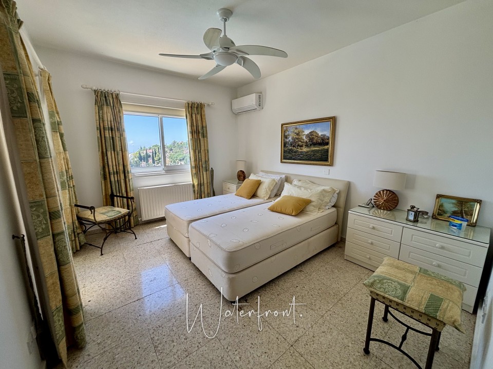 Detached Villa For Sale  in  Kamares - Tala