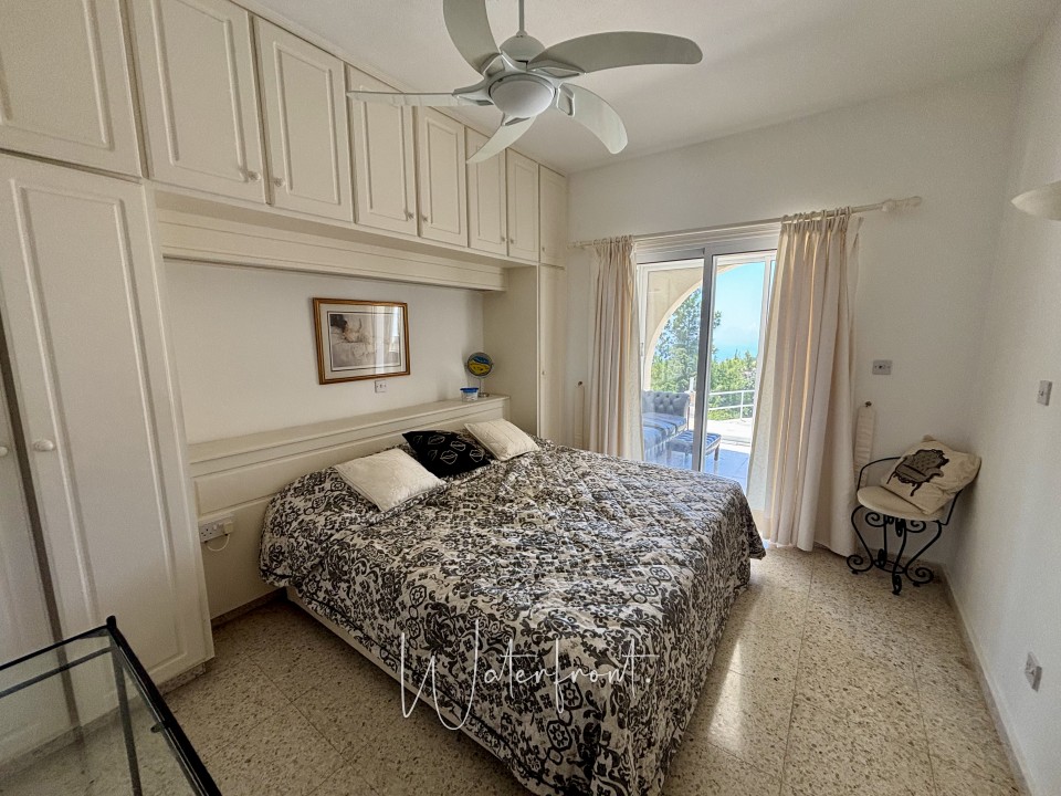 Detached Villa For Sale  in  Kamares - Tala