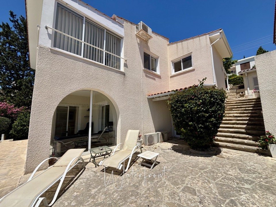 Detached Villa For Sale  in  Kamares - Tala