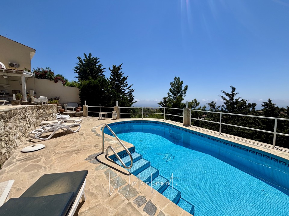 Detached Villa For Sale  in  Kamares - Tala
