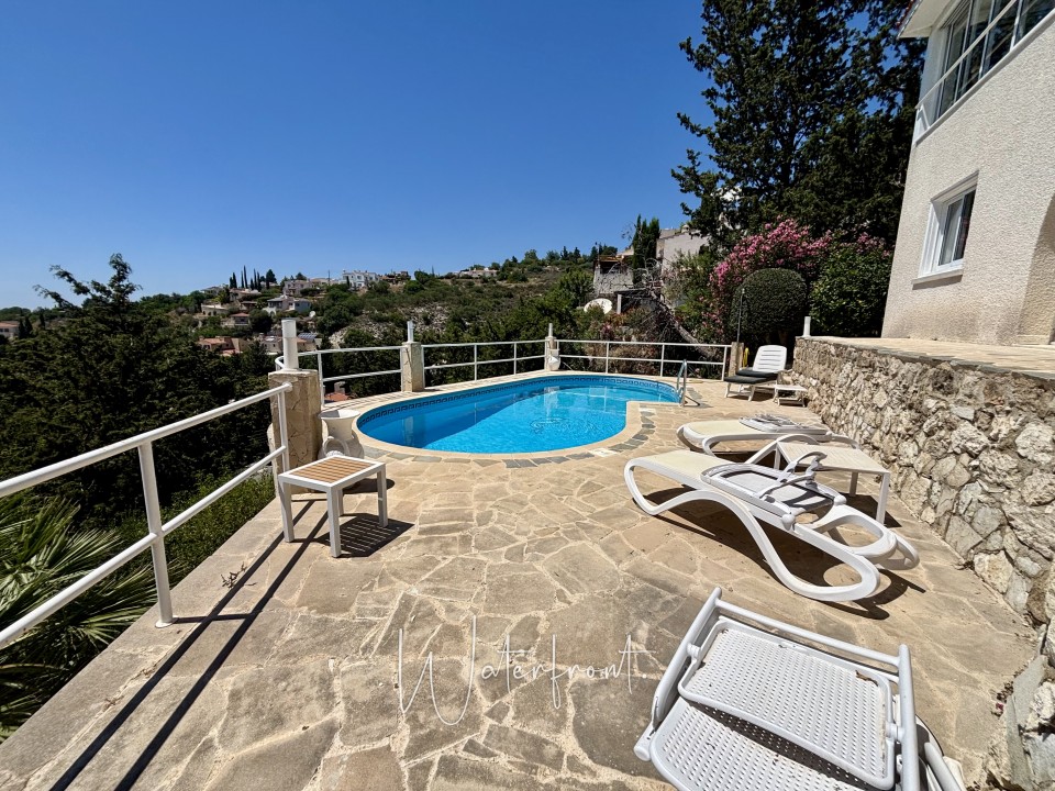 Detached Villa For Sale  in  Kamares - Tala