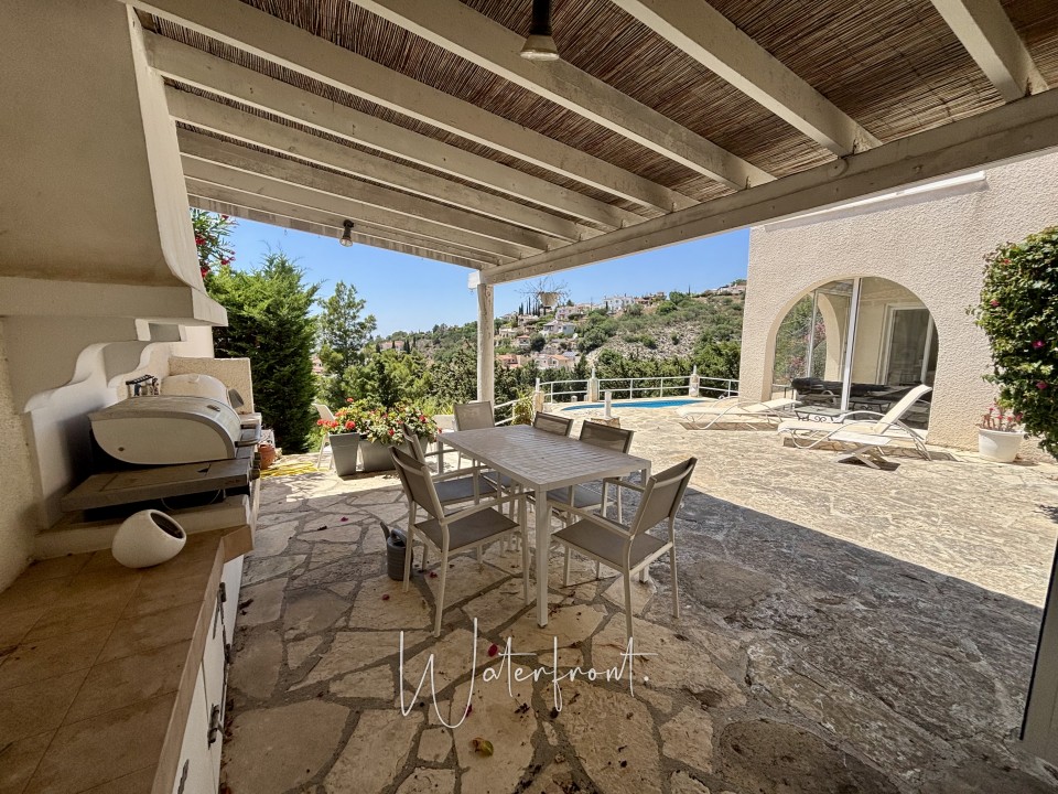 Detached Villa For Sale  in  Kamares - Tala