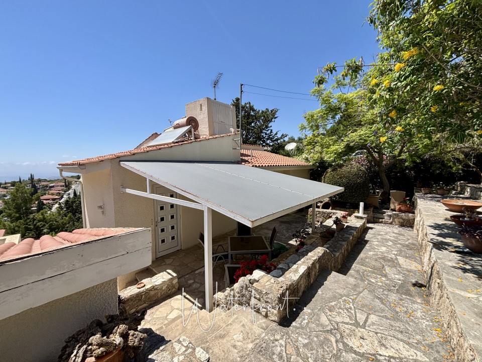 Detached Villa For Sale  in  Kamares - Tala
