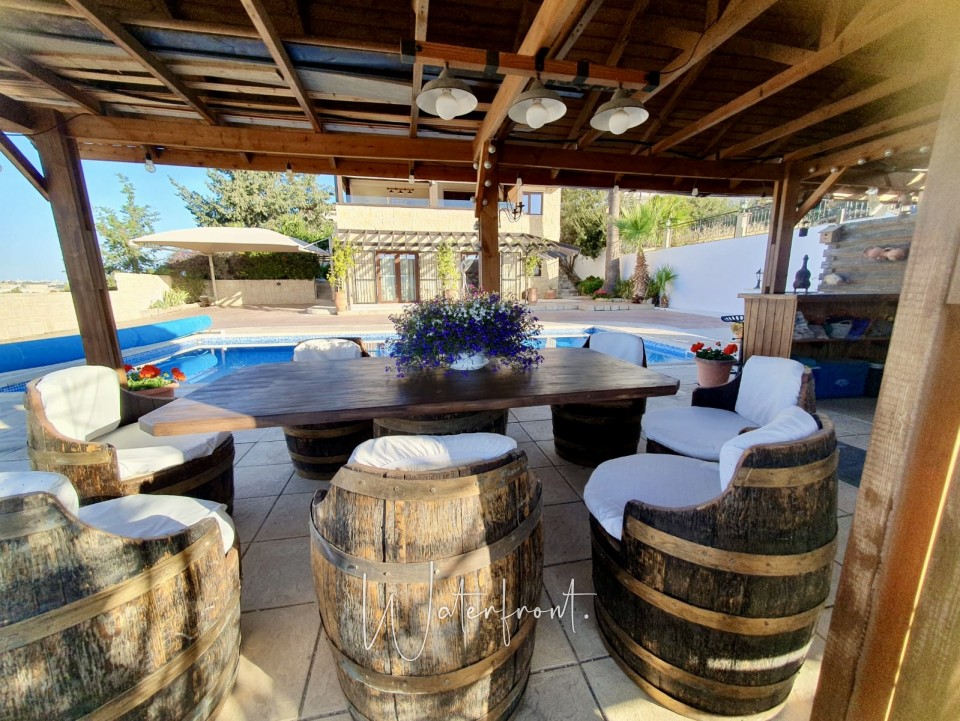 Detached Villa For Sale  in  Peyia
