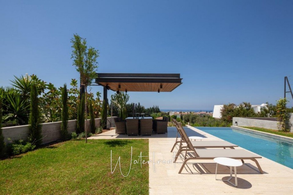 Detached Villa For Sale  in  Chloraka