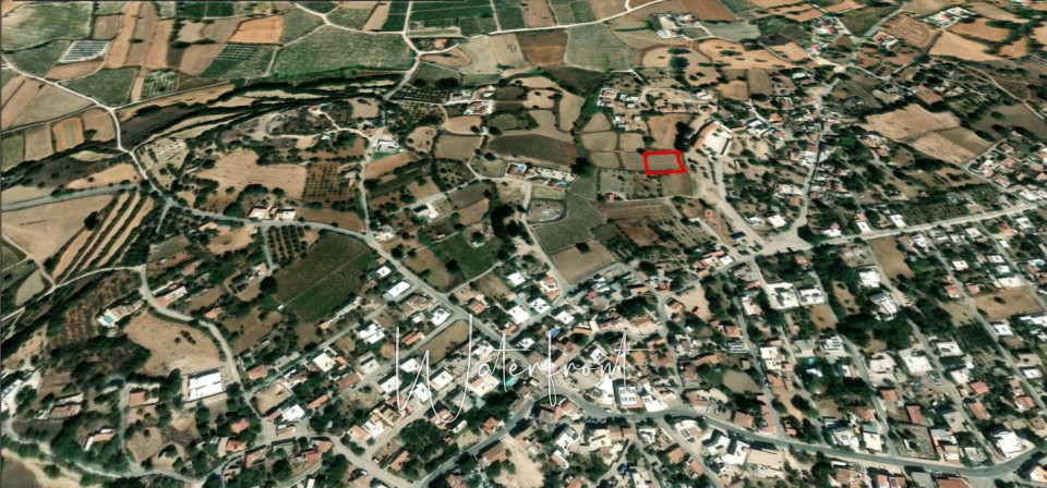 Residential Land  For Sale  in  Polemi