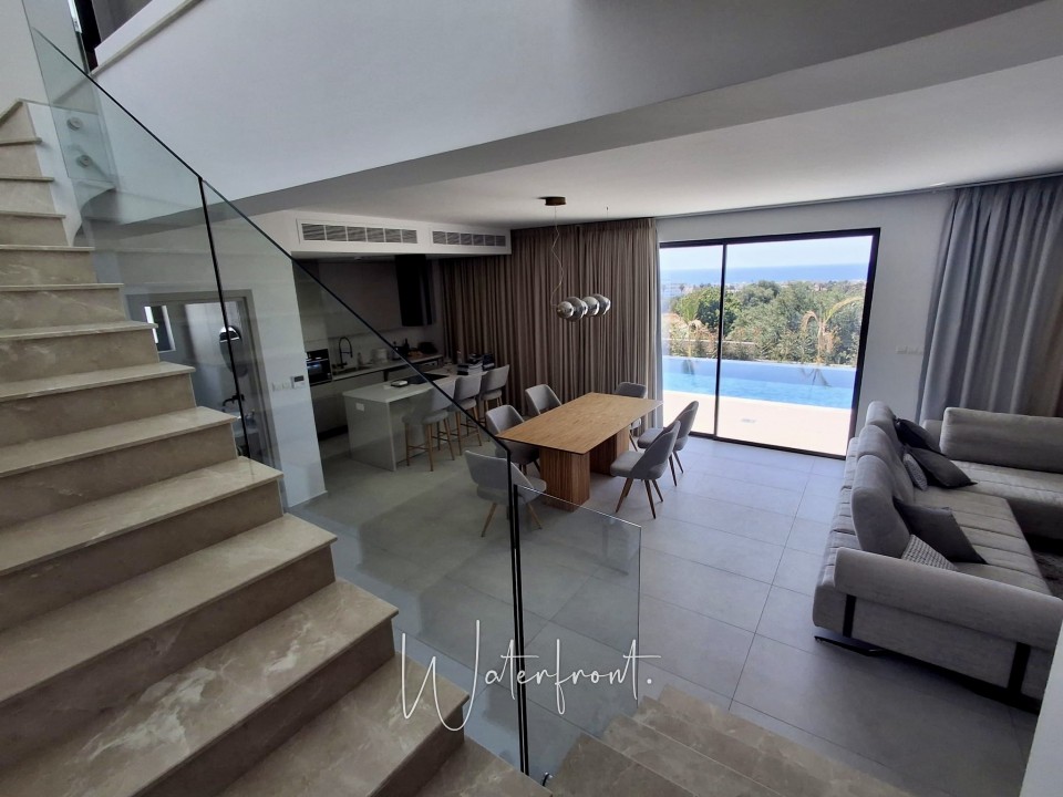 Detached Villa For Sale  in  Chloraka