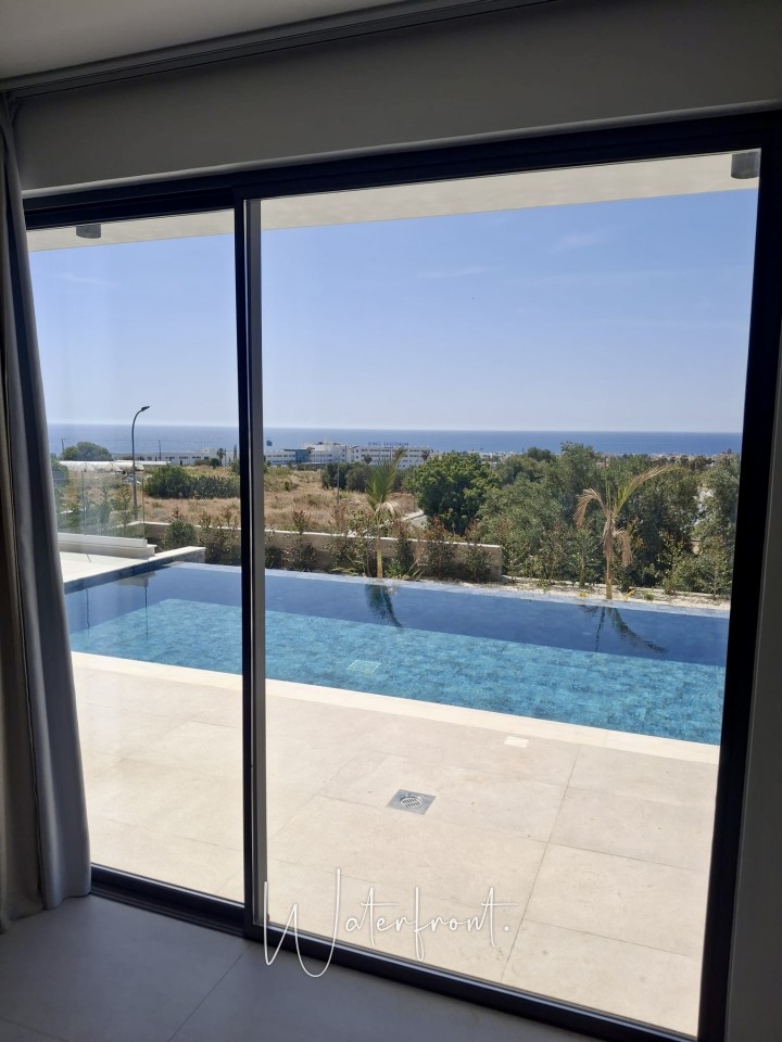Detached Villa For Sale  in  Chloraka