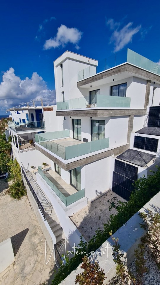 Detached Villa For Sale  in  Chloraka